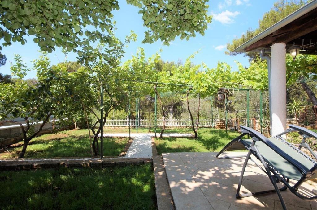 Apartment Deni Pula Luaran gambar