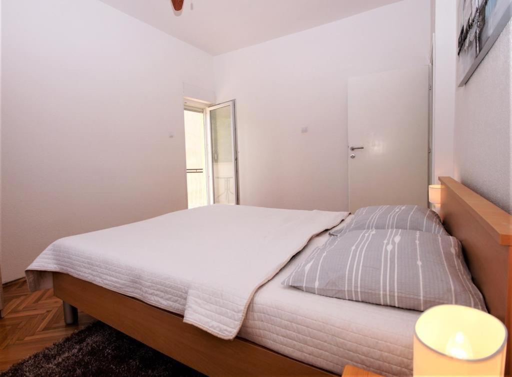 Apartment Deni Pula Luaran gambar