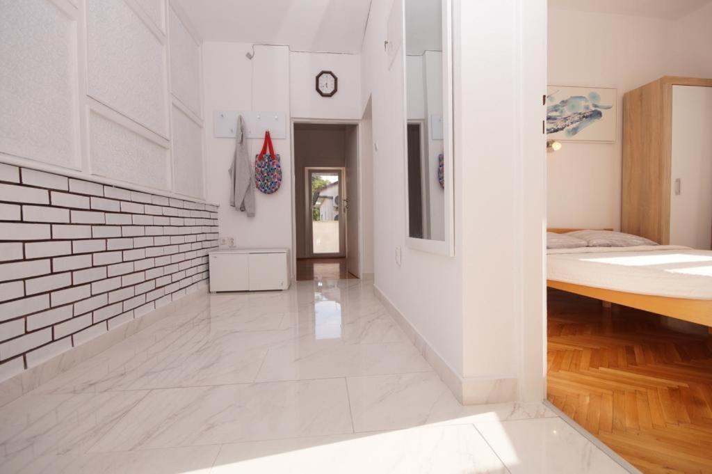 Apartment Deni Pula Luaran gambar