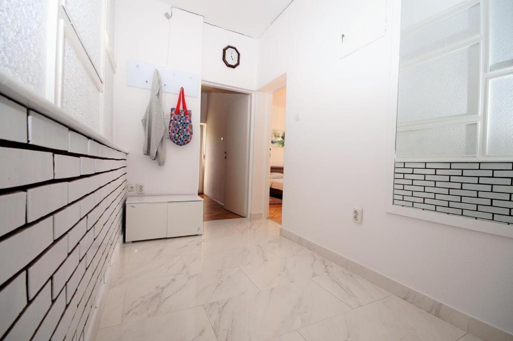 Apartment Deni Pula Luaran gambar