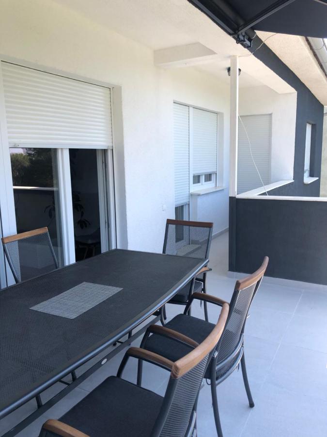 Apartment Deni Pula Luaran gambar