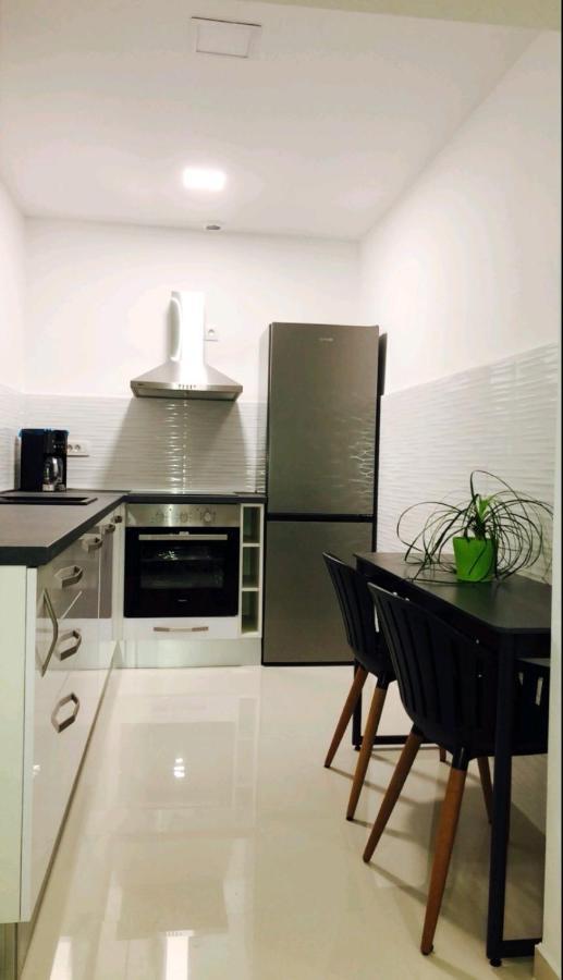 Apartment Deni Pula Luaran gambar