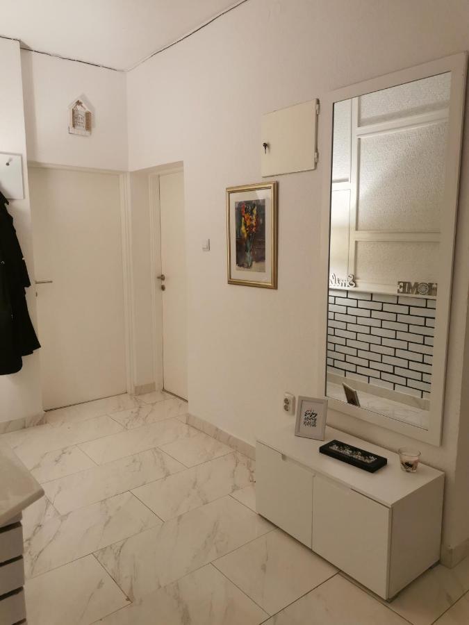 Apartment Deni Pula Luaran gambar