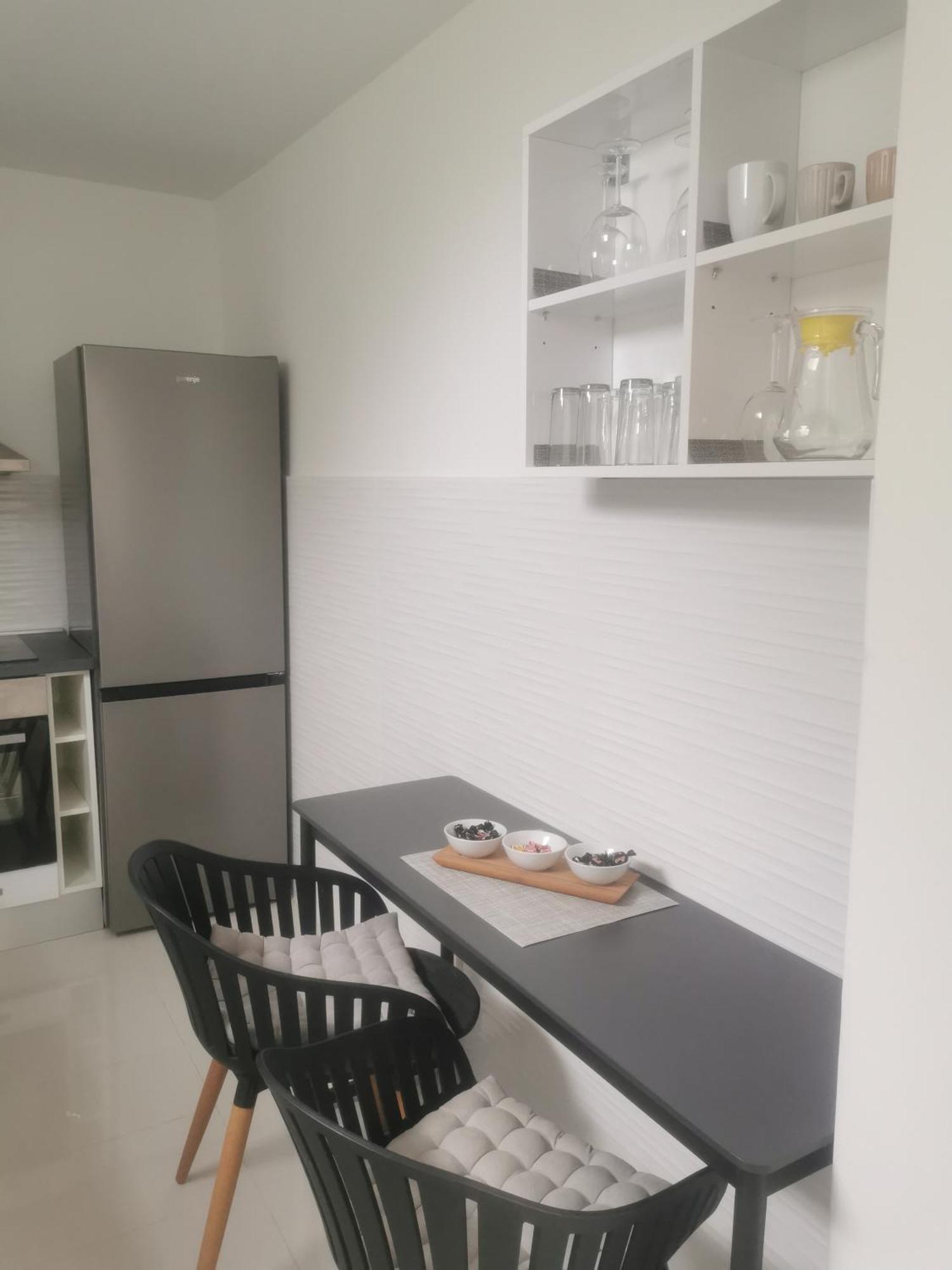 Apartment Deni Pula Bilik gambar
